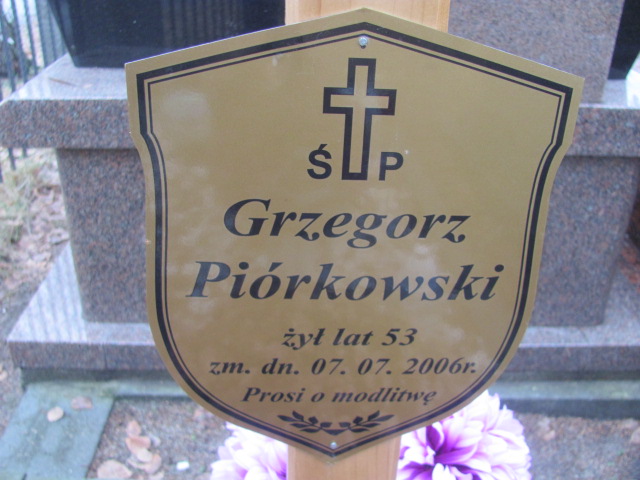 Grzegorz Piórkowski 1953 Ząbki Św. Trójcy - Grobonet - Wyszukiwarka osób pochowanych