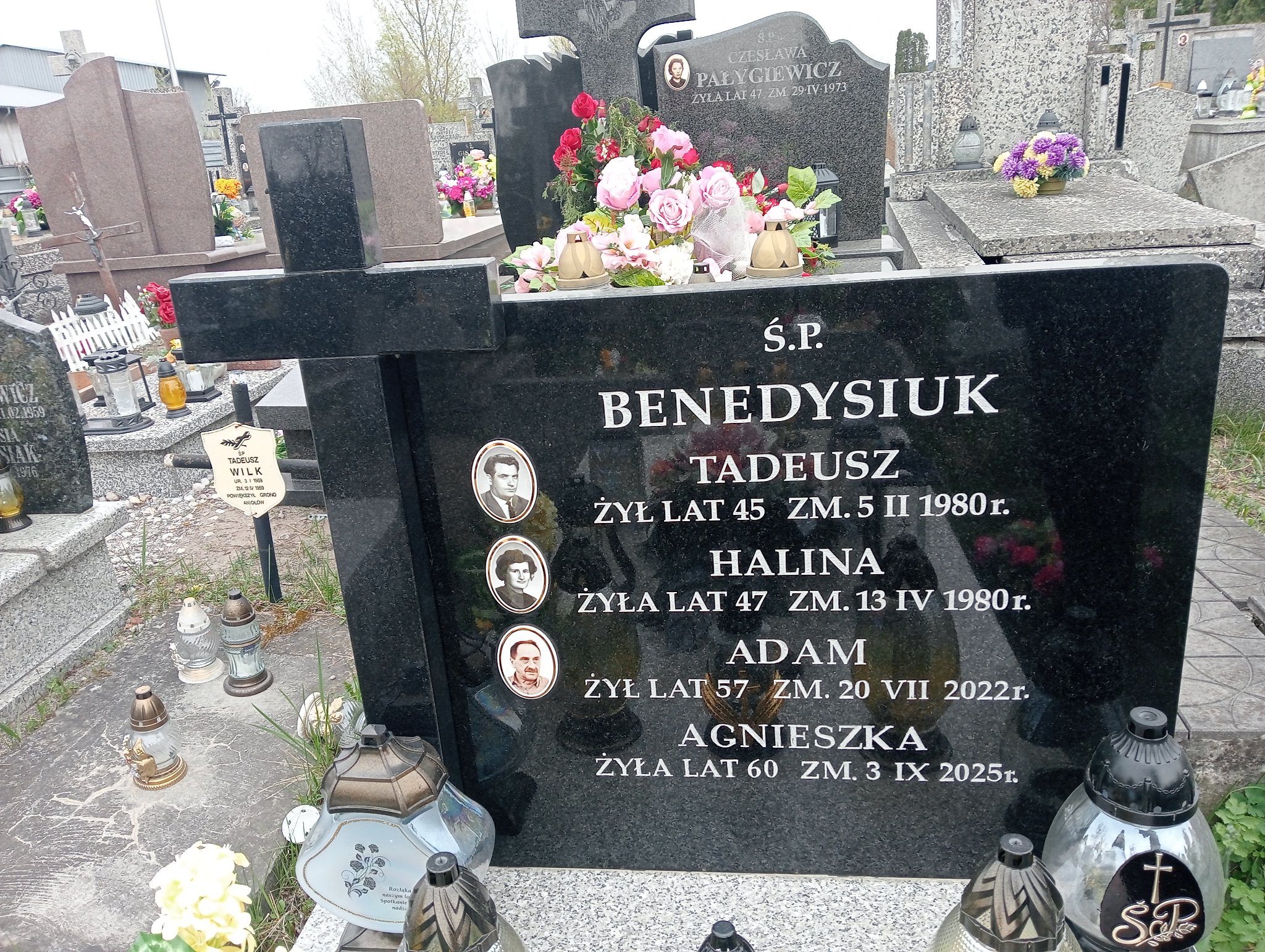 Adam Benedysiuk 1965 Ząbki Św. Trójcy - Grobonet - Wyszukiwarka osób pochowanych