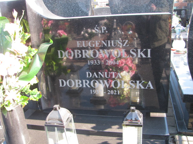 Danuta Dobrowolska 1936 Ząbki Św. Trójcy - Grobonet - Wyszukiwarka osób pochowanych