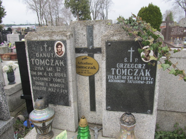Danuta Tomczak Ząbki Św. Trójcy - Grobonet - Wyszukiwarka osób pochowanych