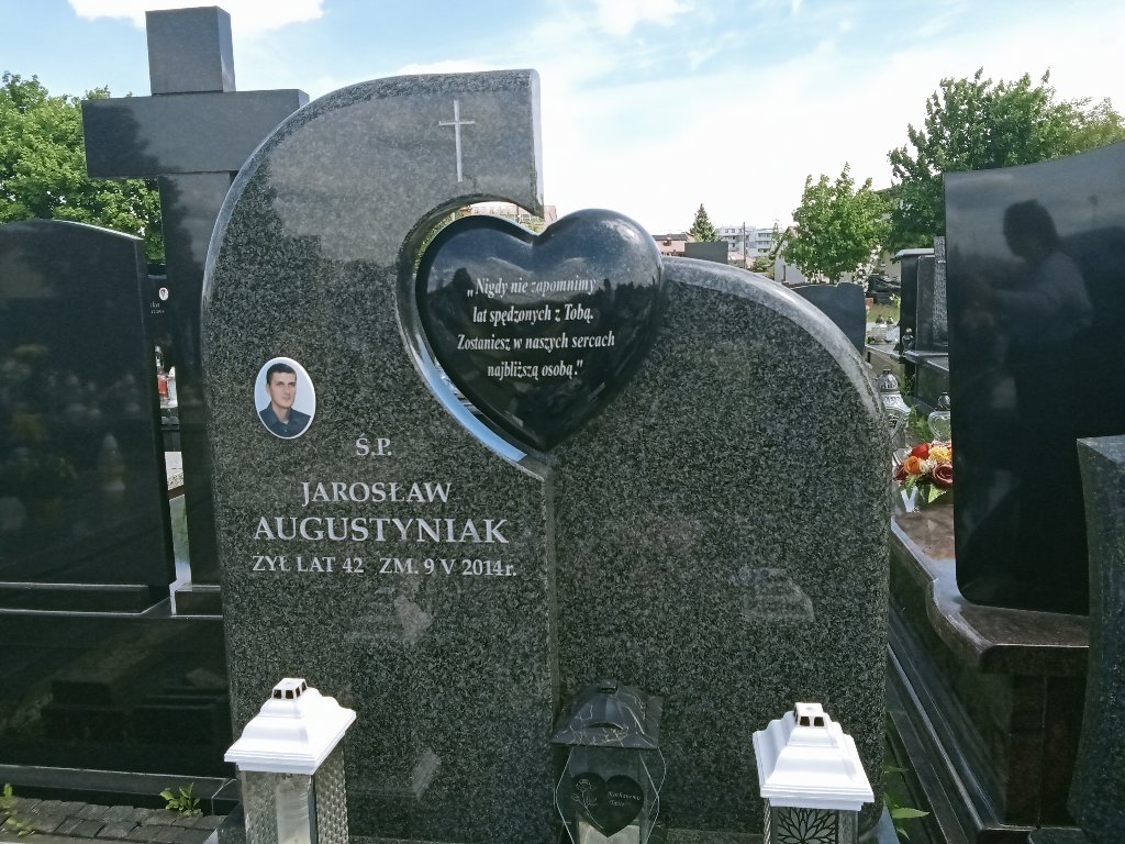 Grób Jarosław Augustyniak