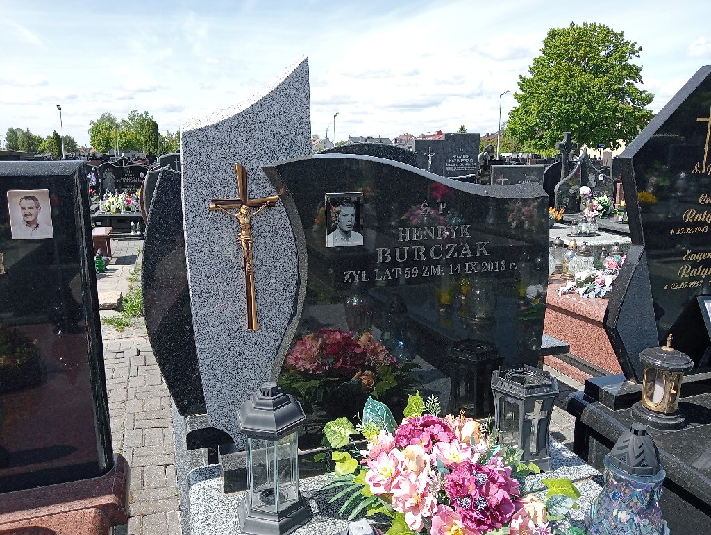 Celina Teresa Ratyńska 1943 Ząbki Św. Trójcy - Grobonet - Wyszukiwarka osób pochowanych